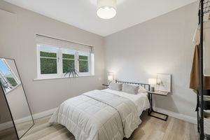 Double bedroom- click for photo gallery